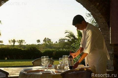 Yria Hotel Resort 14